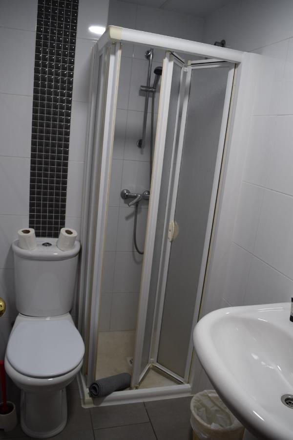 Hostal Isabel Бланес Екстер'єр фото