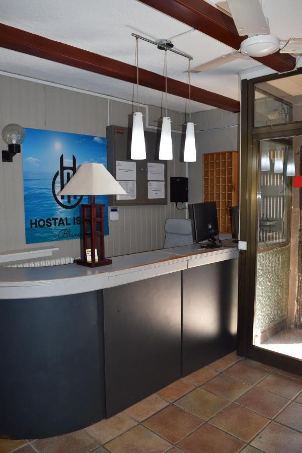 Hostal Isabel Бланес Екстер'єр фото