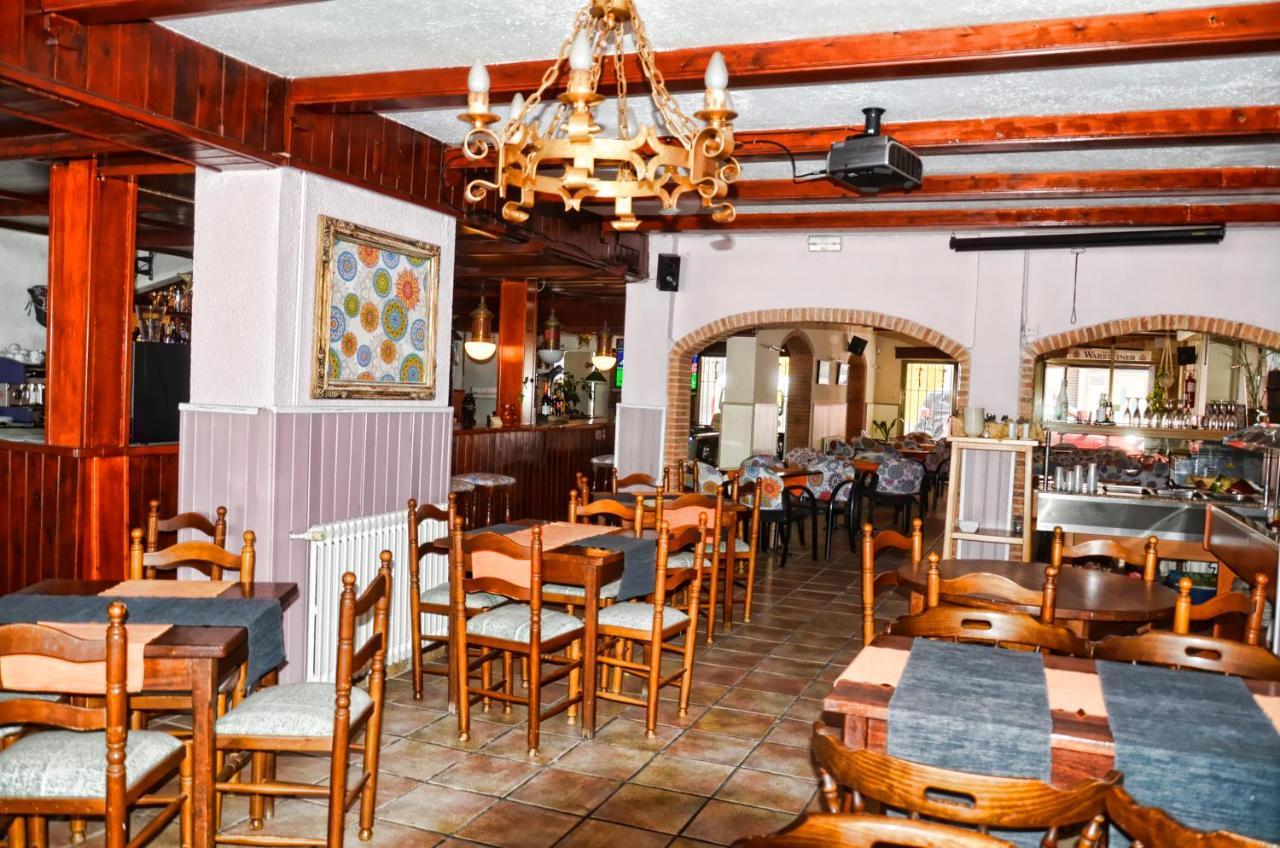 Hostal Isabel Бланес Екстер'єр фото